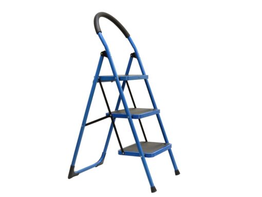 Kolmeastmeline lahtikäiv redel
